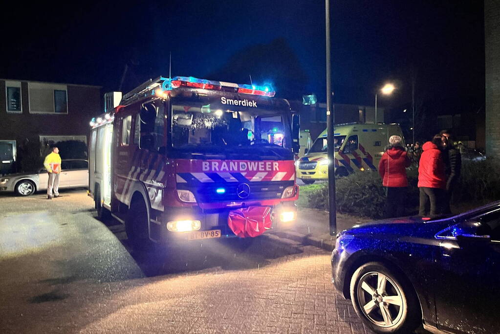 Brandweer doet onderzoek naar vreemde lucht