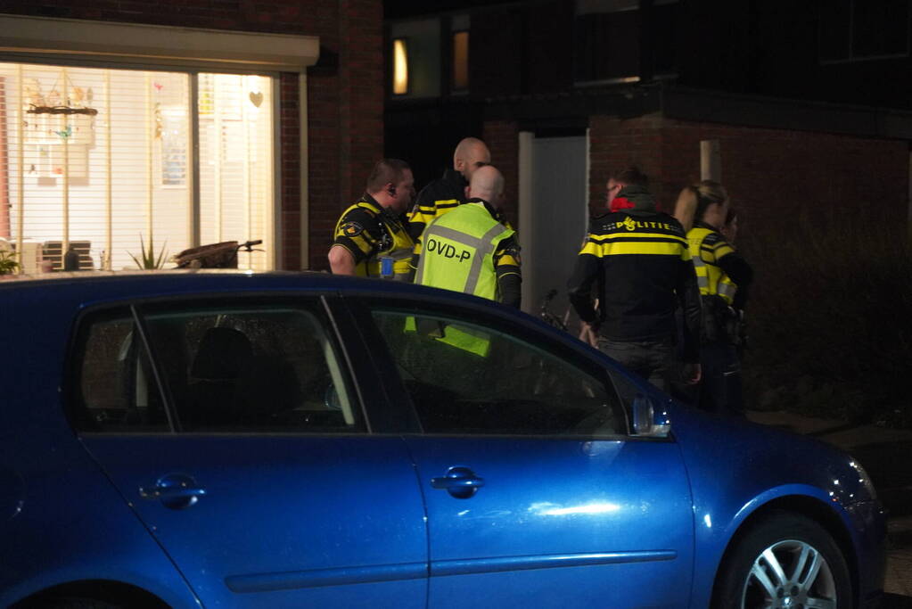 Brandweer doet onderzoek naar vreemde lucht