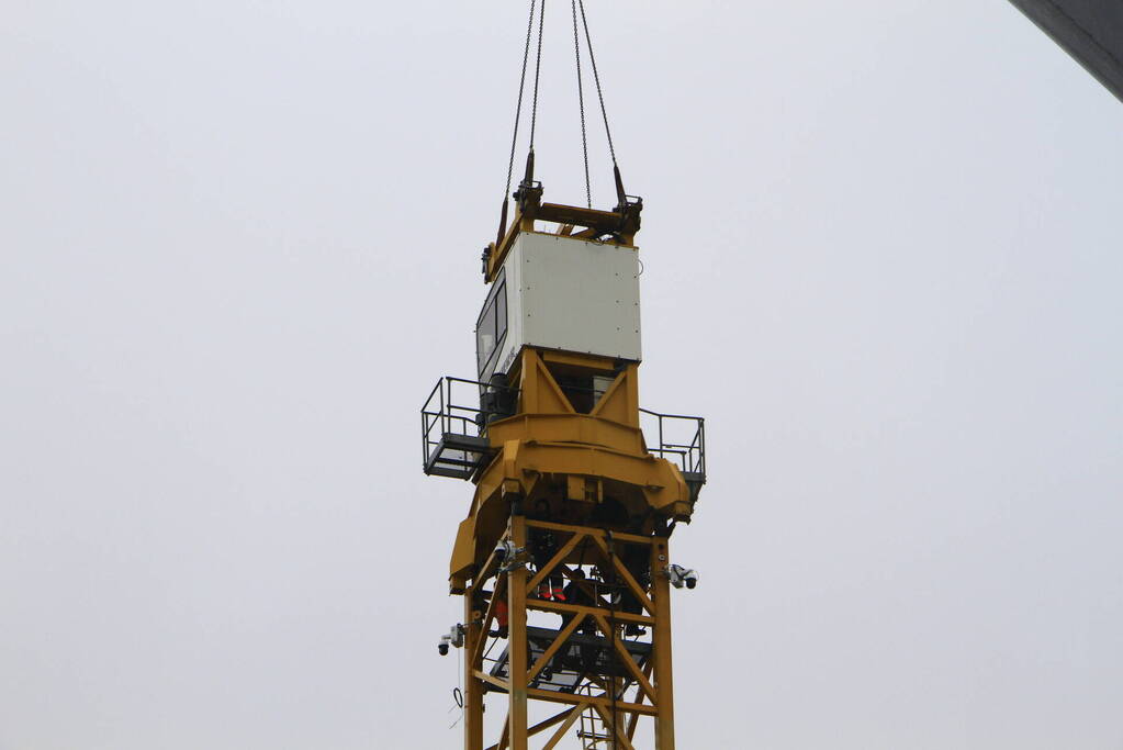 Weg afgesloten vanwege opbouw torenkraan voor nieuwbouw ziekenhuis