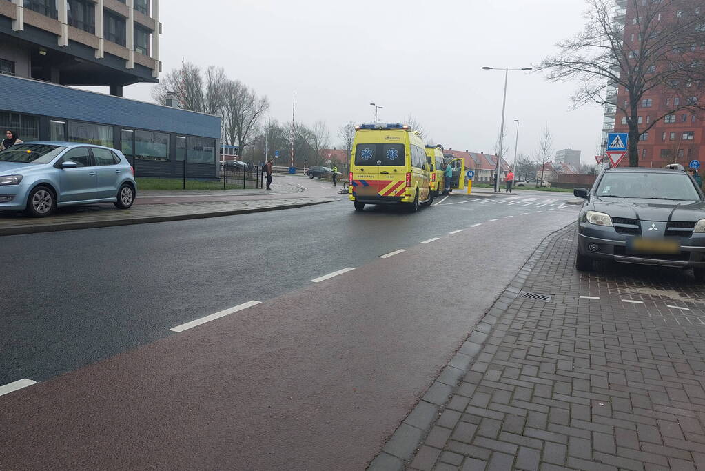 Fietser geschept door automobilist