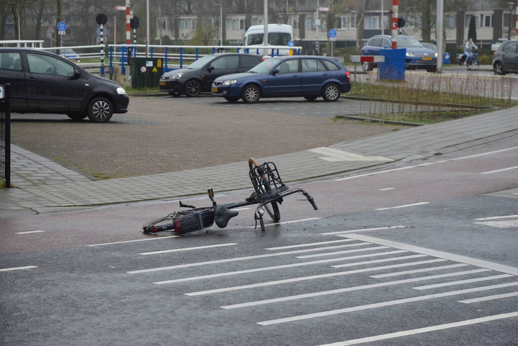 Fietser geschept door automobilist