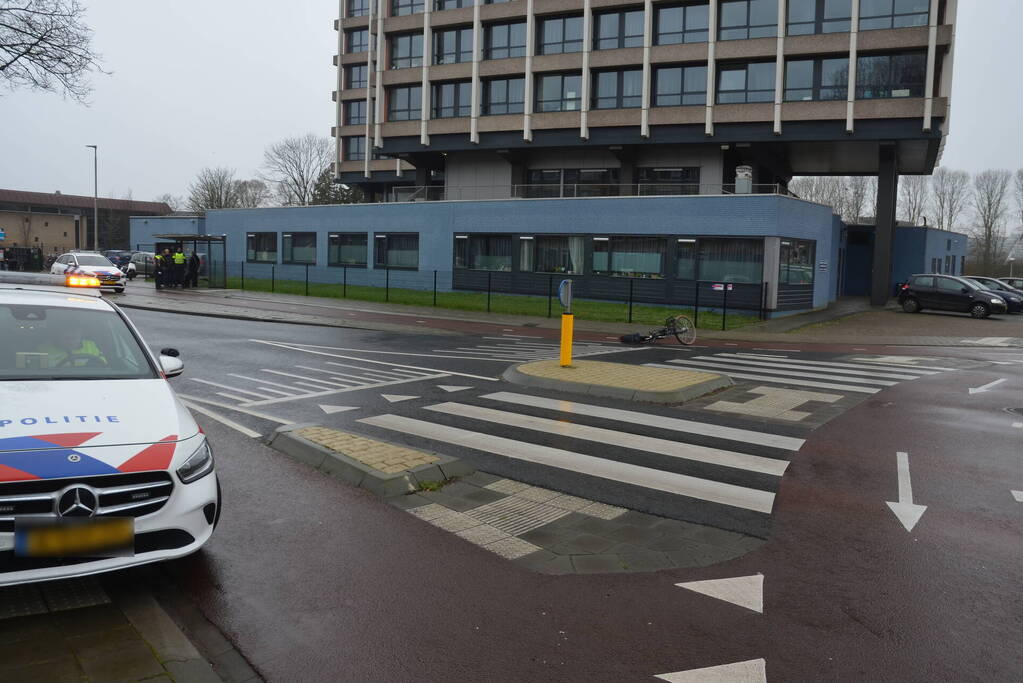 Fietser geschept door automobilist