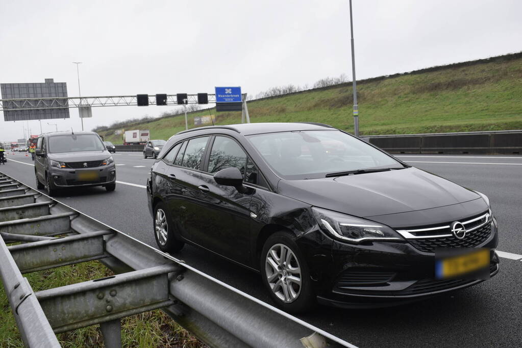 Flinke schade door ongeval op snelweg