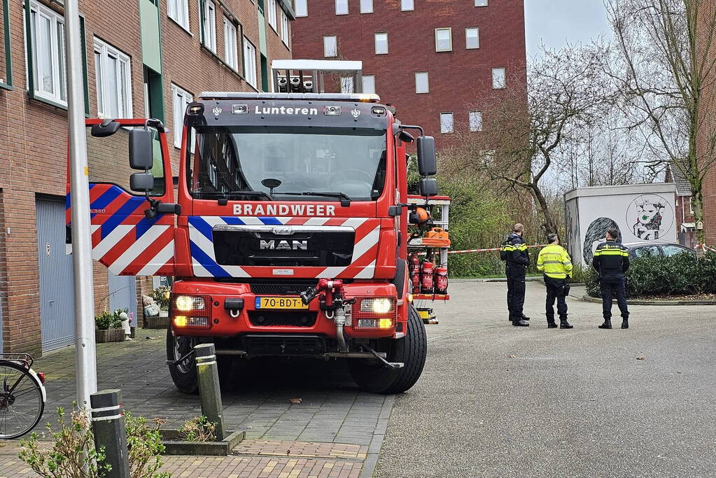 Gaslucht in meerdere portieken geroken