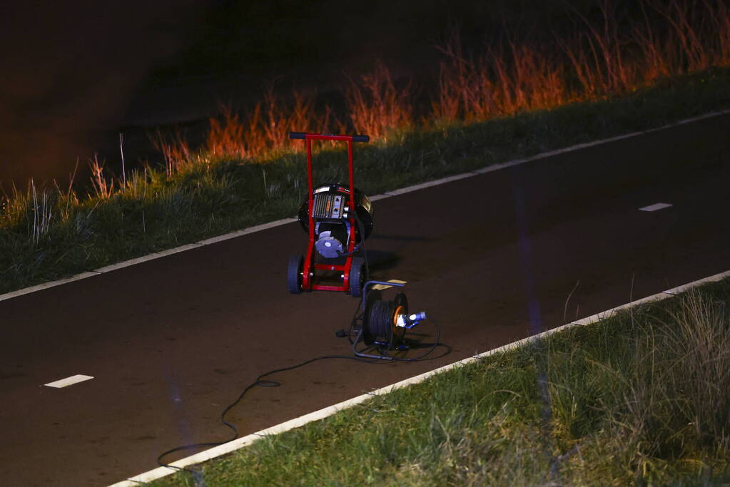 Bestelbus verwoest door brand