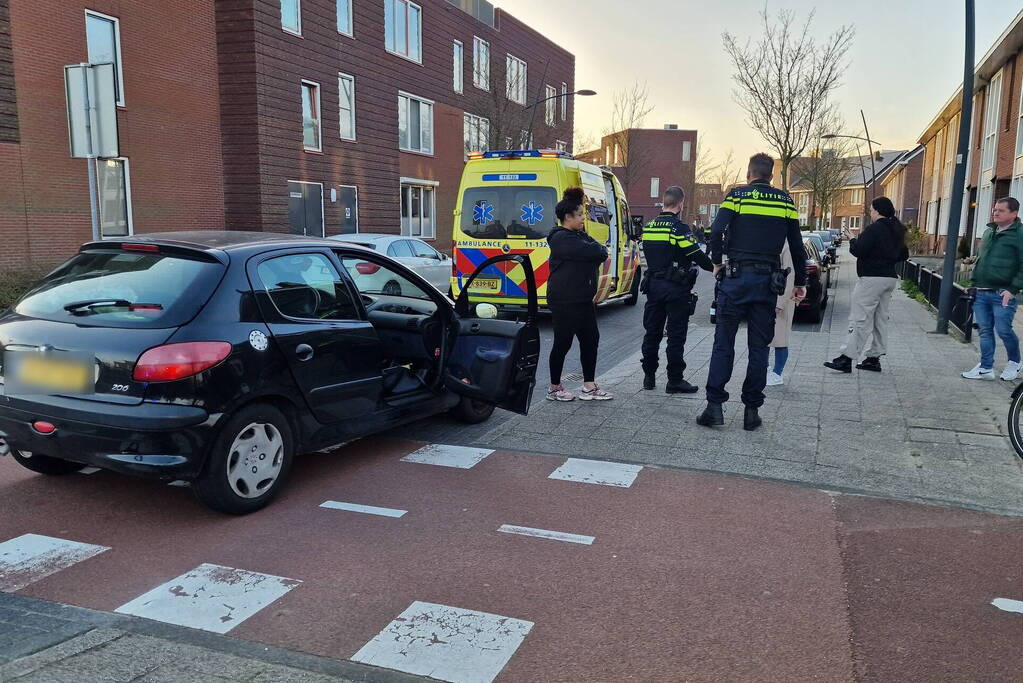 Bestuurster zonder rijbewijs rijdt fietser aan