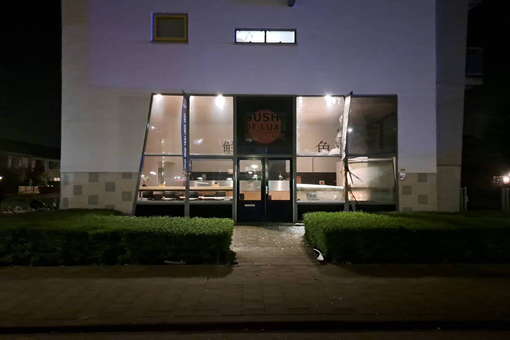Flinke schade aan sushirestaurant na explosie