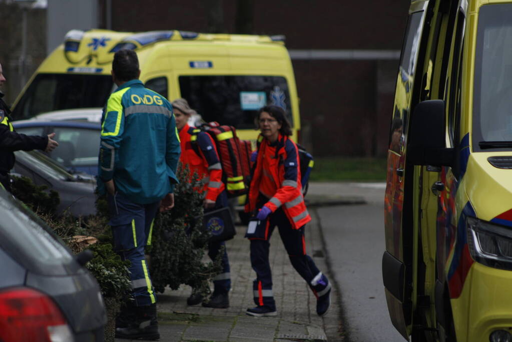 Hulpdiensten groots ingezet na melding van steekincident