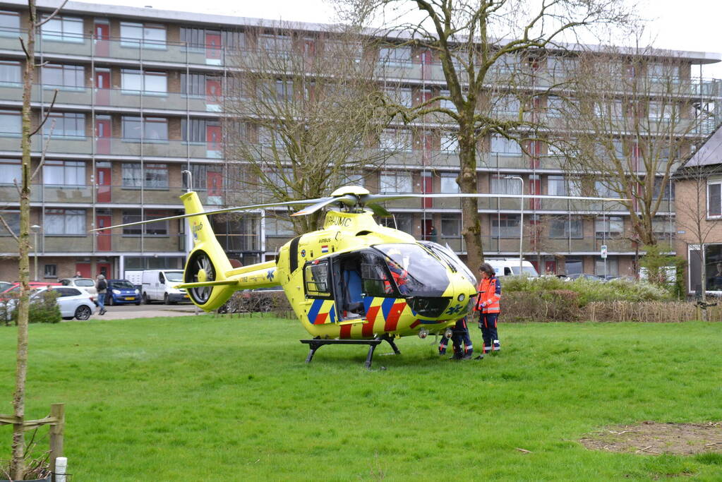 Hulpdiensten groots ingezet na melding van steekincident