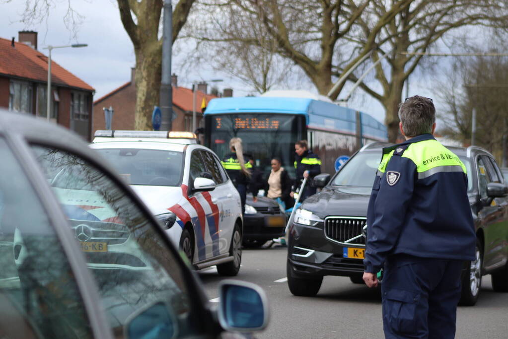 Schade bij ongeval tussen twee voertuigen