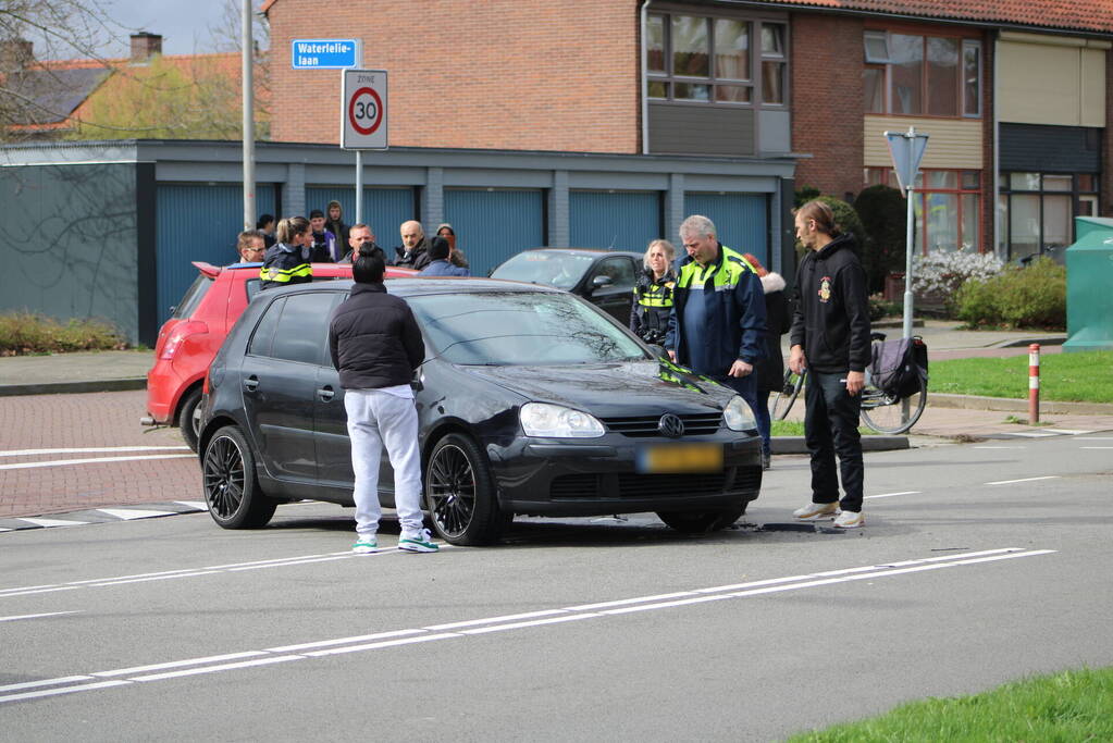 Schade bij ongeval tussen twee voertuigen