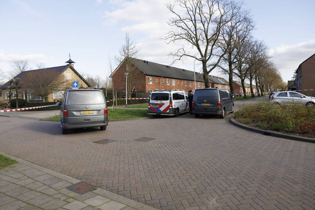 Zwaargewonde na steekpartij bij flat