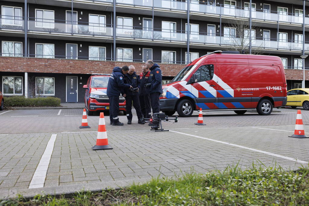 Zwaargewonde na steekpartij bij flat