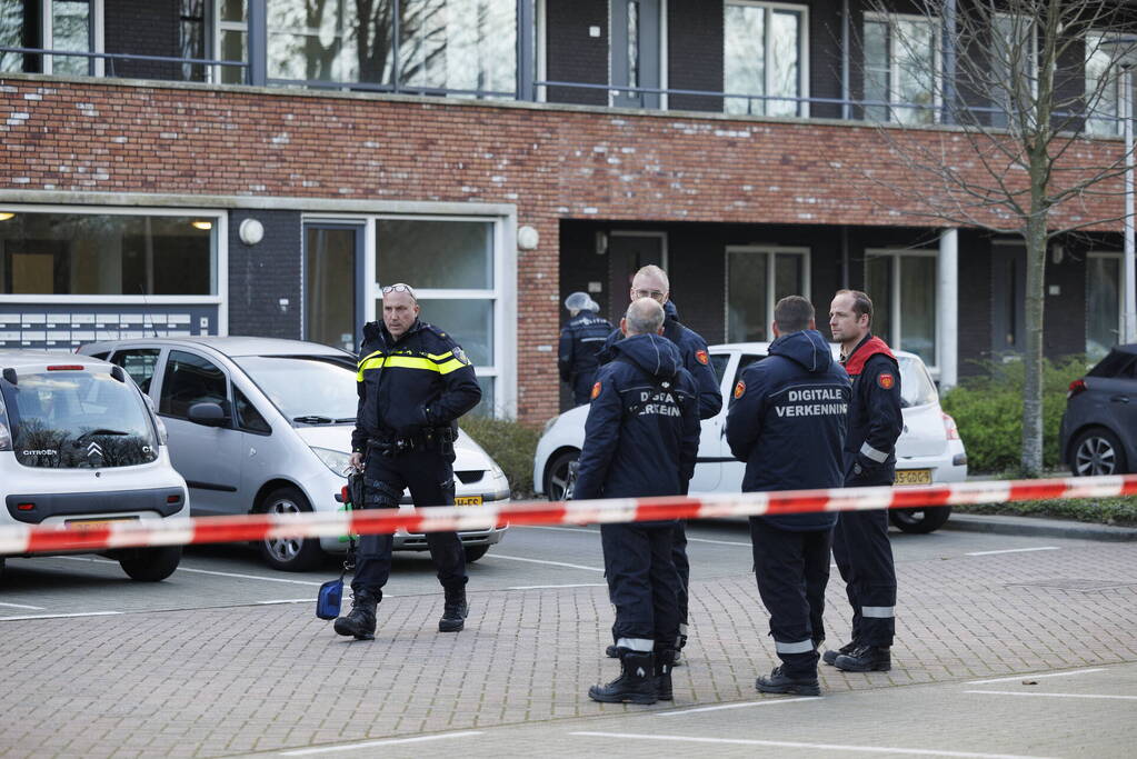 Zwaargewonde na steekpartij bij flat