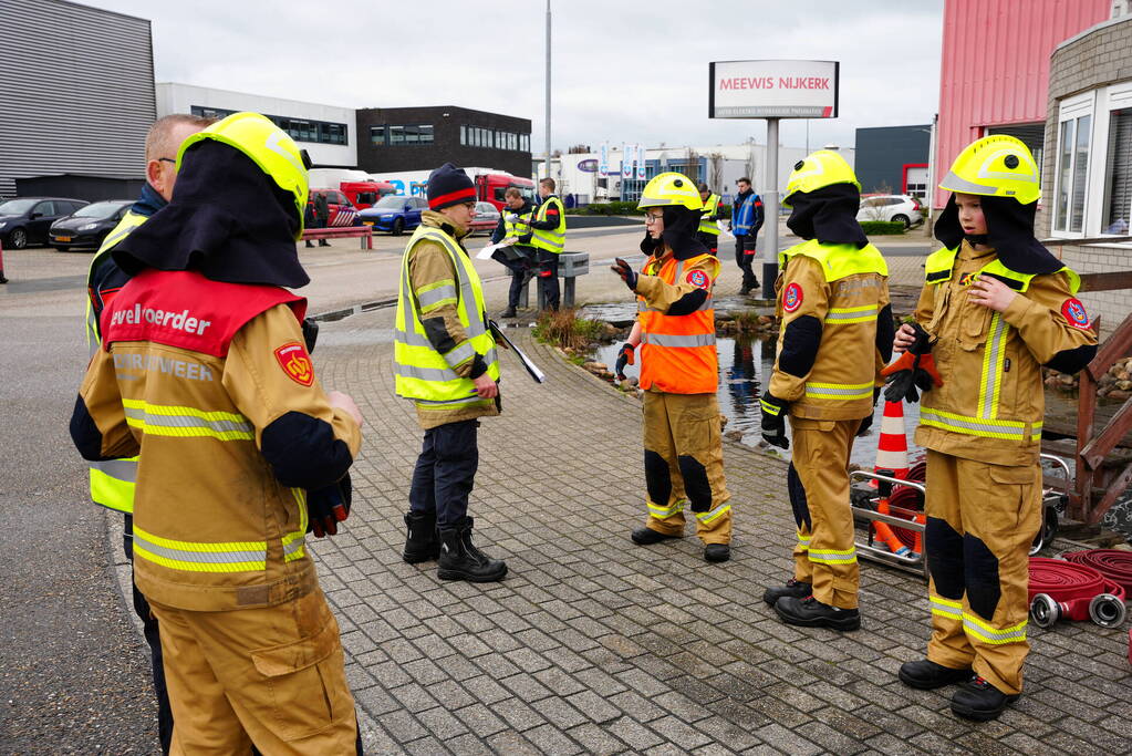 Brandweerlieden van de toekomst houden wedstrijd