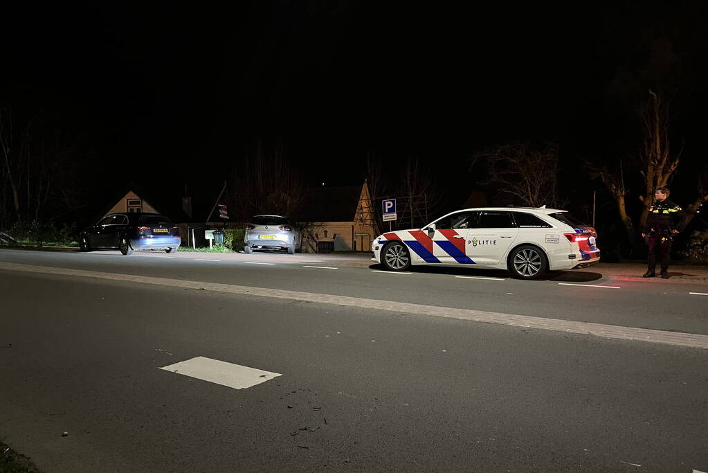 Aanhouding en ravage nadat auto crasht