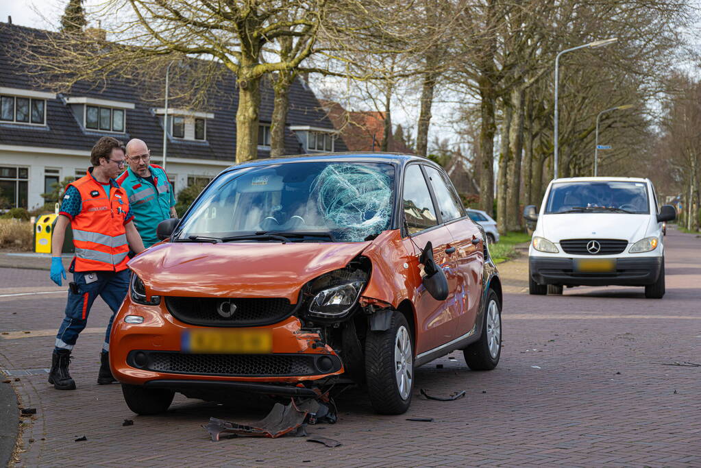 Gewonde bij ongeval tussen automobilist en scooter met twee opzittenden