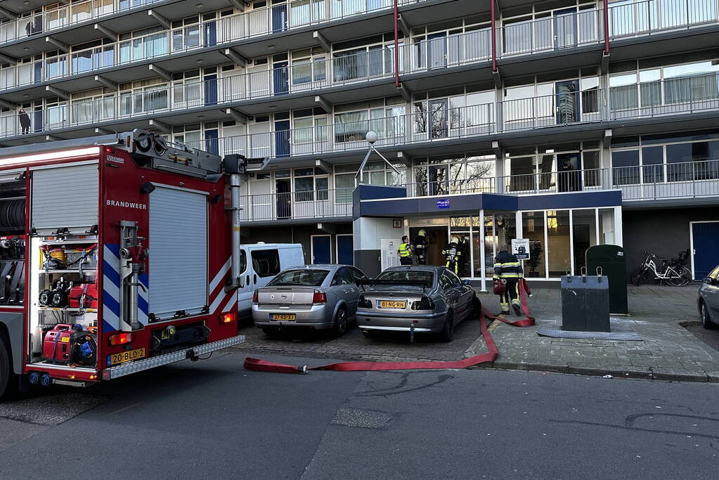 Rookoverlast door barbecue op balkon