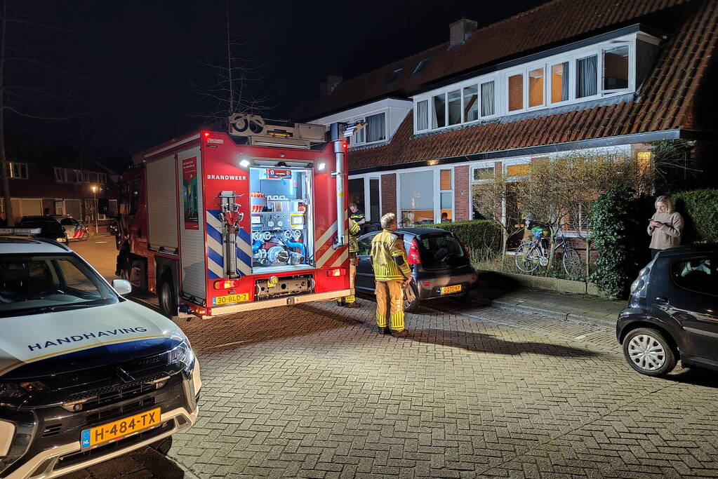 Brand in schoorsteen van woning