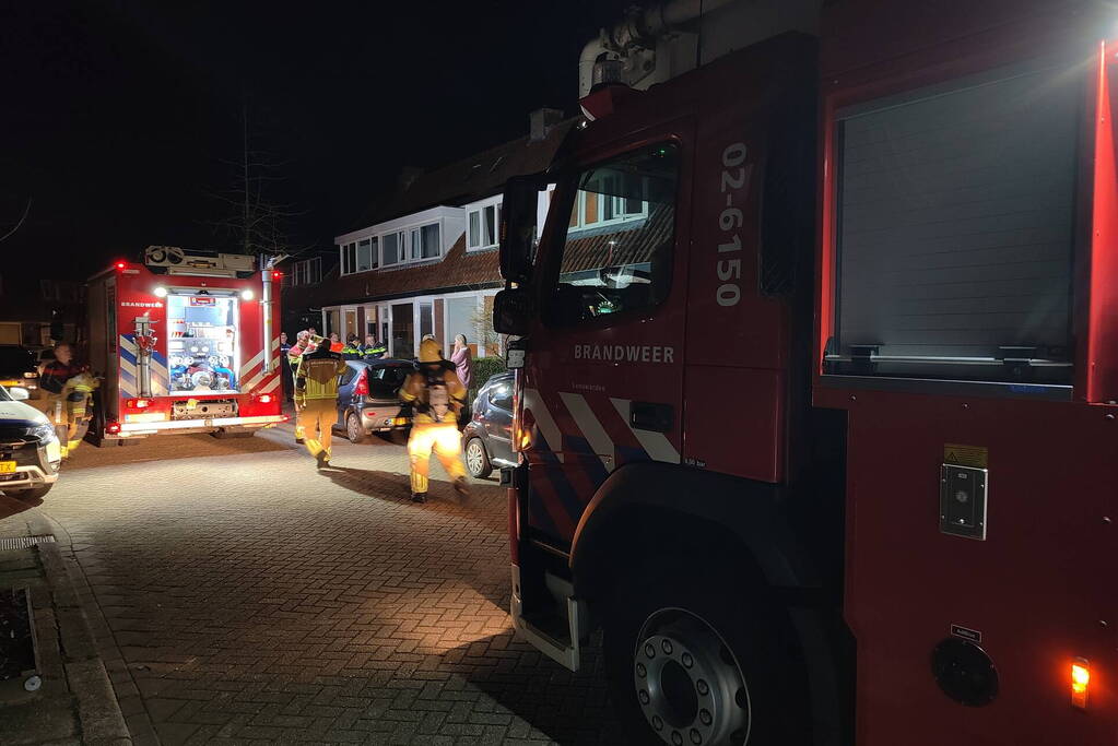 Brand in schoorsteen van woning