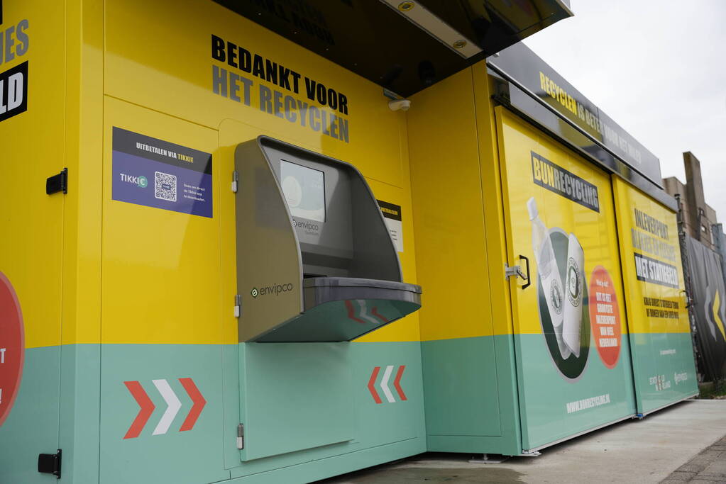 Eerste openbare statiegeldmachine van Nederland geplaatst