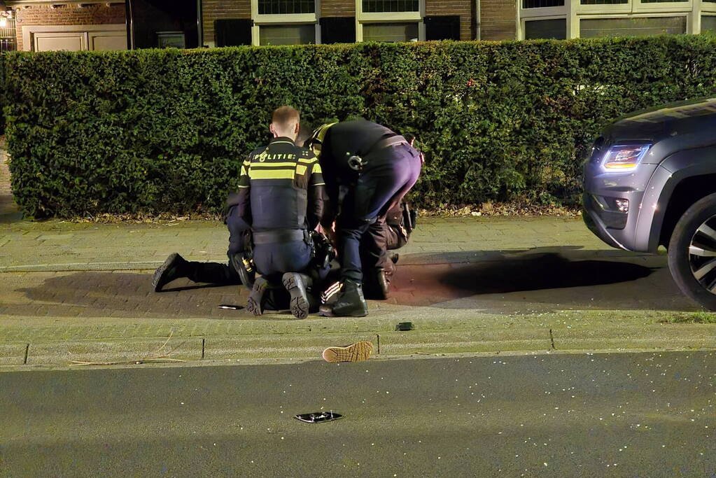 Auto op de zijkant na ongeluk