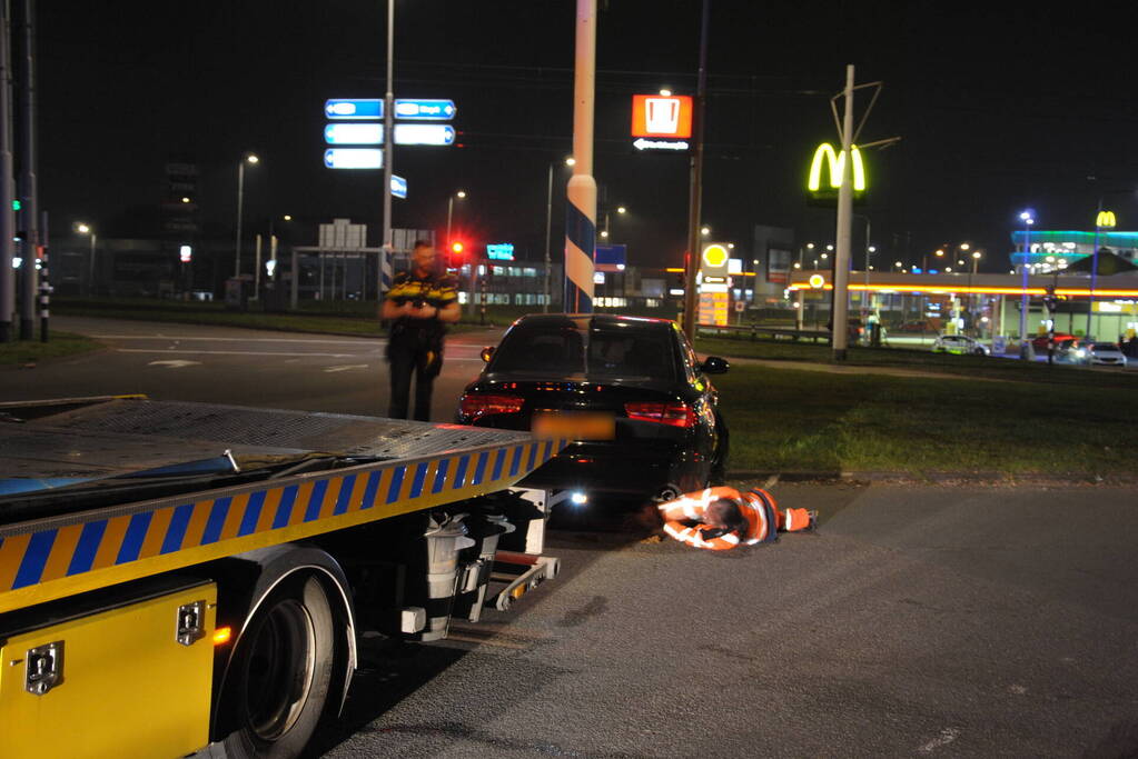 Bestuurder slaat op de vlucht na crash