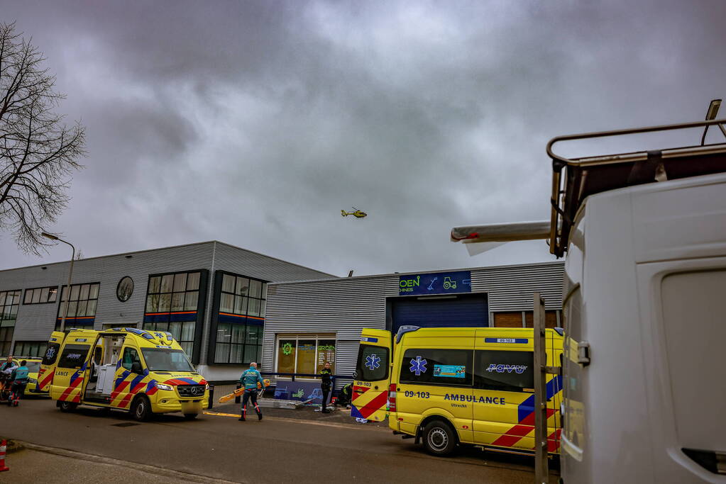 Traumahelikopter ingezet voor bedrijfsongeval