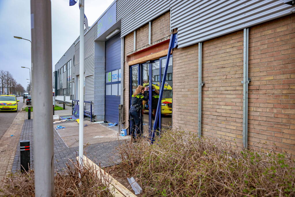 Traumahelikopter ingezet voor bedrijfsongeval