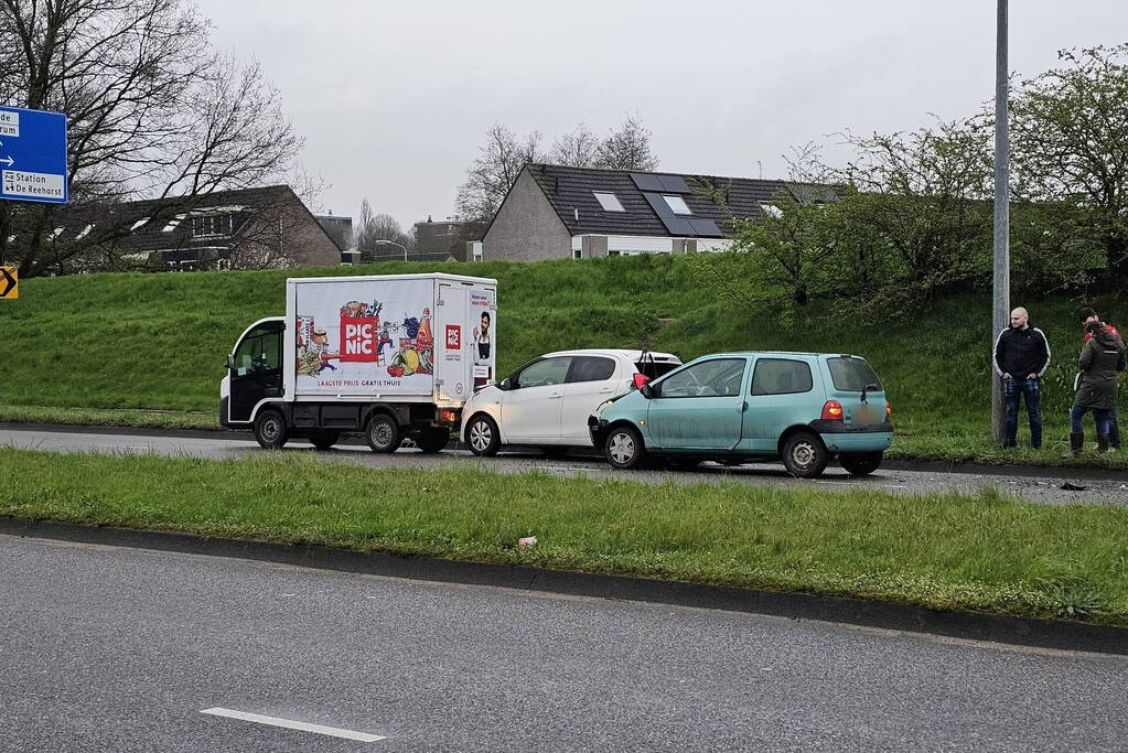 Drie voertuigen betrokken bij ongeval