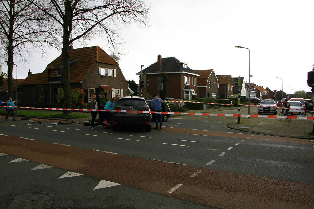 Flinke schade bij ongeval op kruispunt