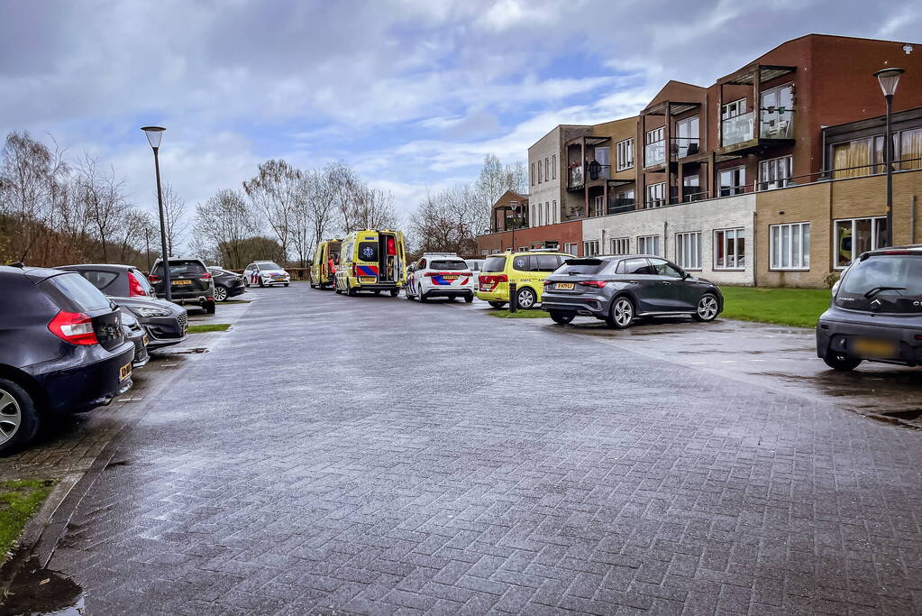 Traumahelikopter landt op terrein zorginstelling Sherpa