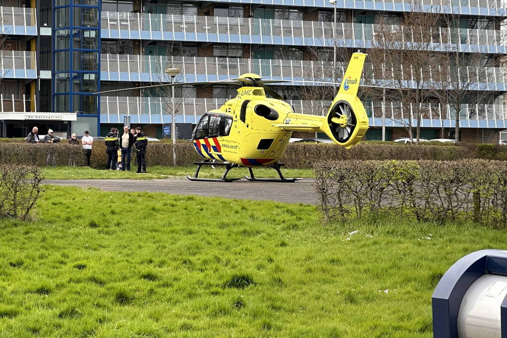Traumateams assisteren bij medische noodsituatie