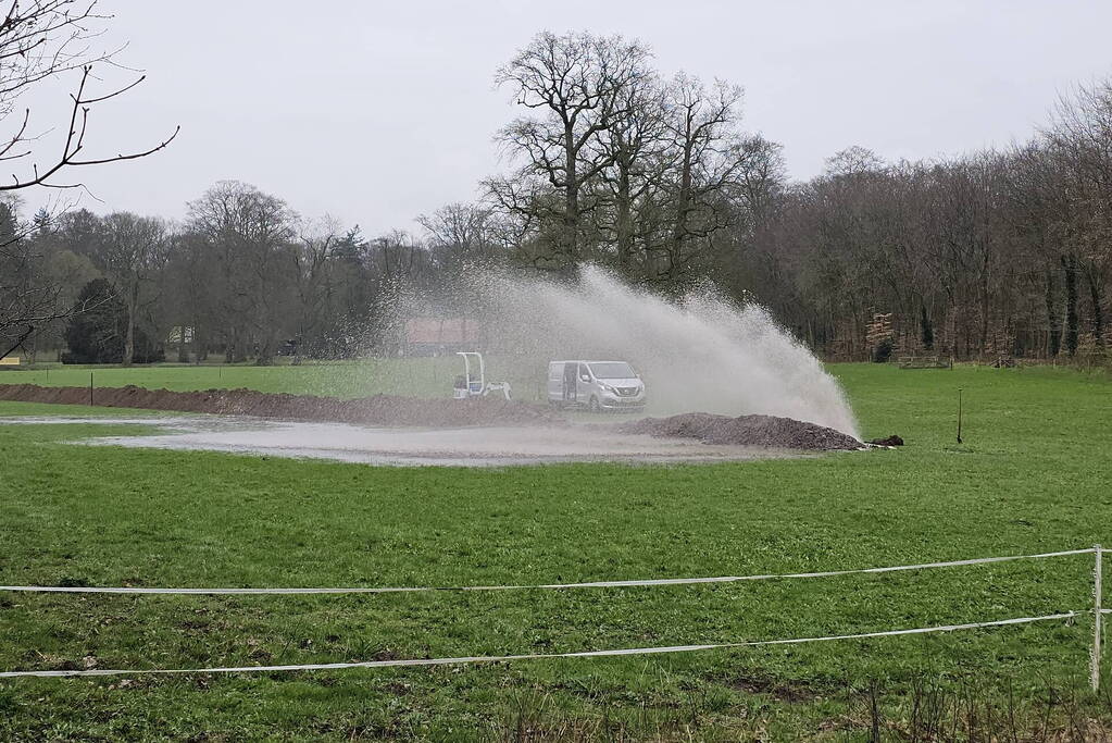 Waterleiding geraakt bij werkzaamheden
