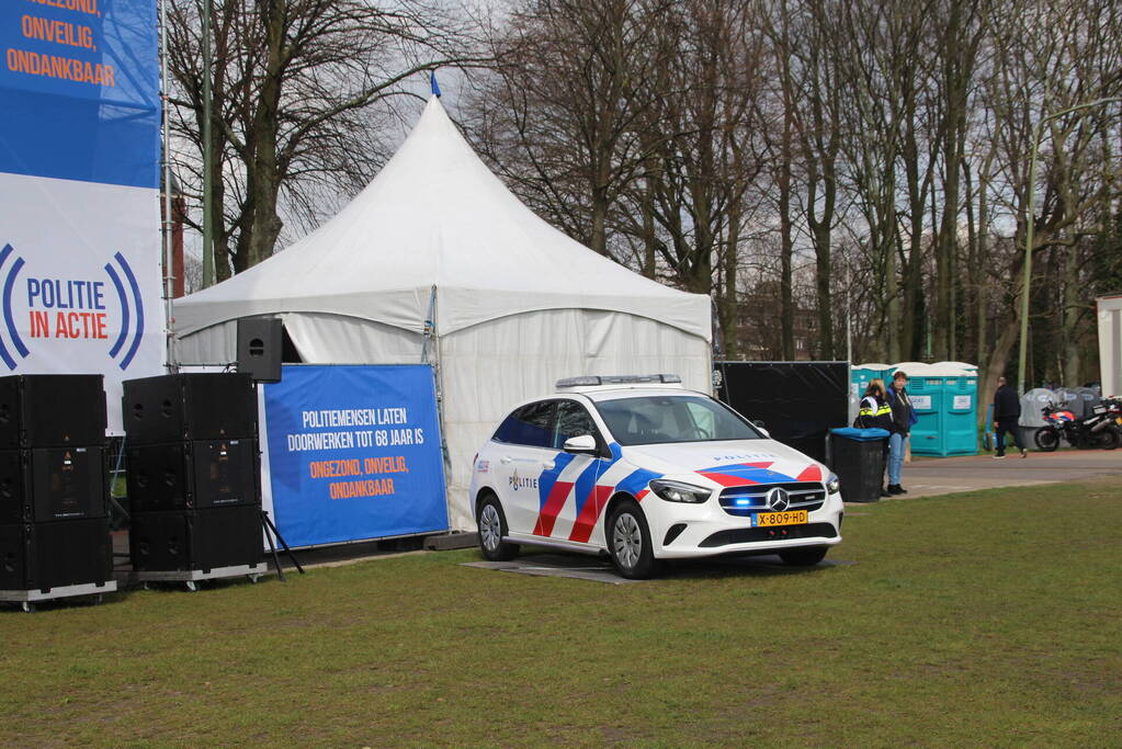 Politieagenten demonstreren tegen te hoge pensioenleeftijd