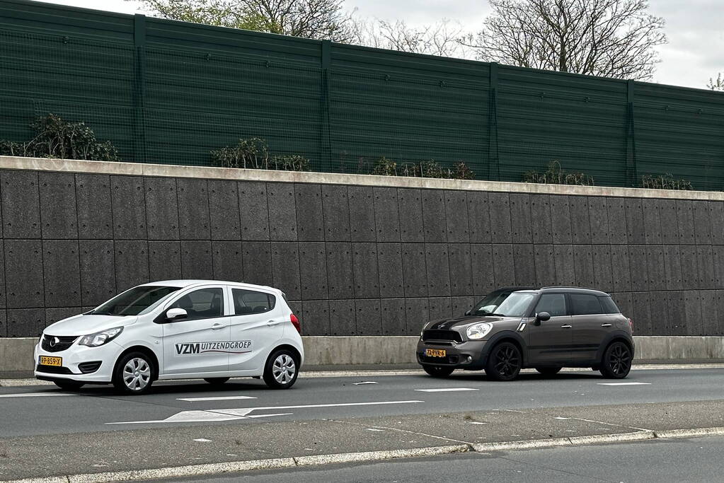 Rijstrook gestremd na aanrijding
