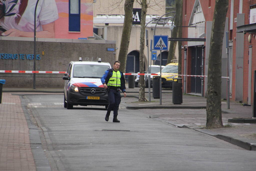 Omgeving afgezet na aantreffen verdacht pakket