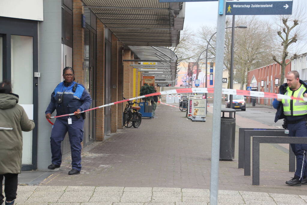 Omgeving afgezet na aantreffen verdacht pakket