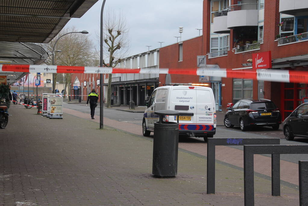 Omgeving afgezet na aantreffen verdacht pakket