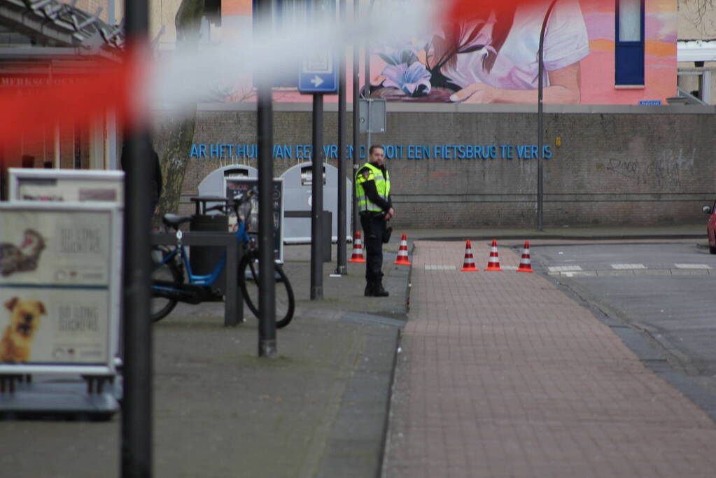 Omgeving afgezet na aantreffen verdacht pakket