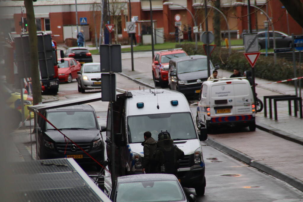 Omgeving afgezet na aantreffen verdacht pakket