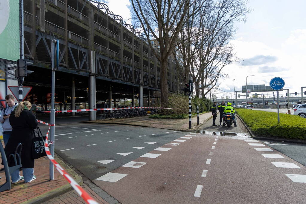 Politie houdt passagier met verdacht pakket aan in stadsbus