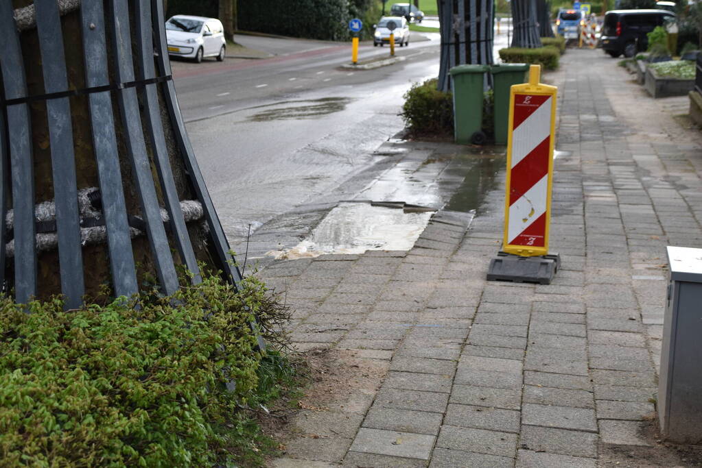 Wederom waterleidingbreuk, einde misère inzicht