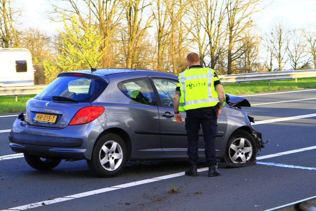 Flinke schade bij ongeval op snelweg