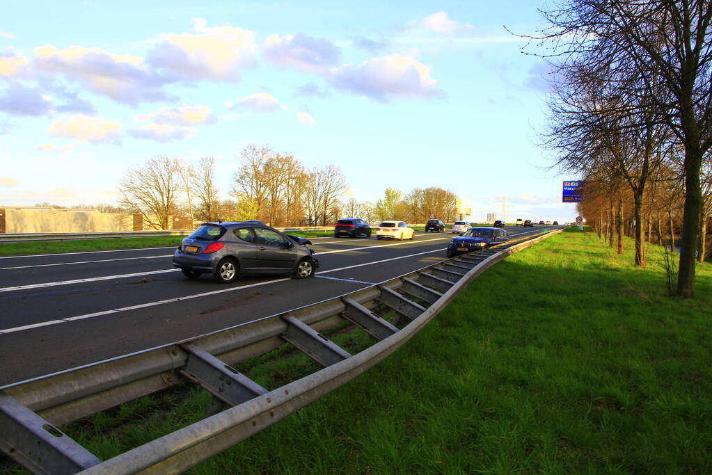 Flinke schade bij ongeval op snelweg