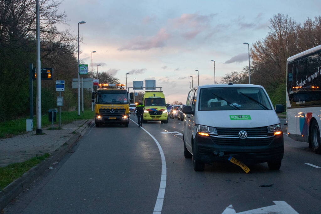 Vier voertuigen betrokken bij kettingbotsing