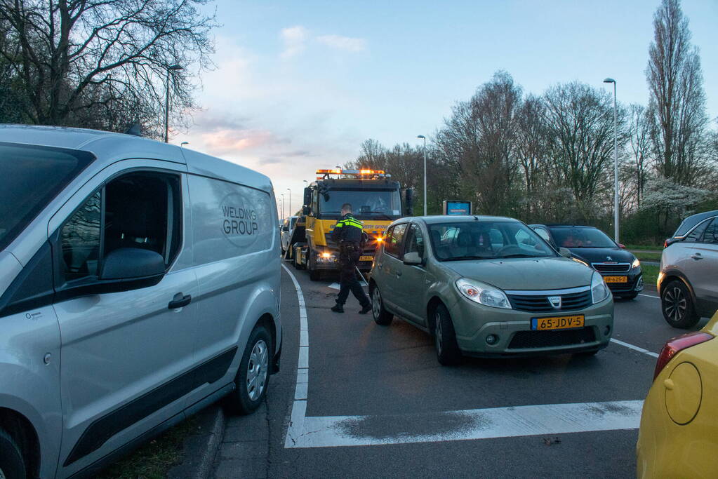Vier voertuigen betrokken bij kettingbotsing
