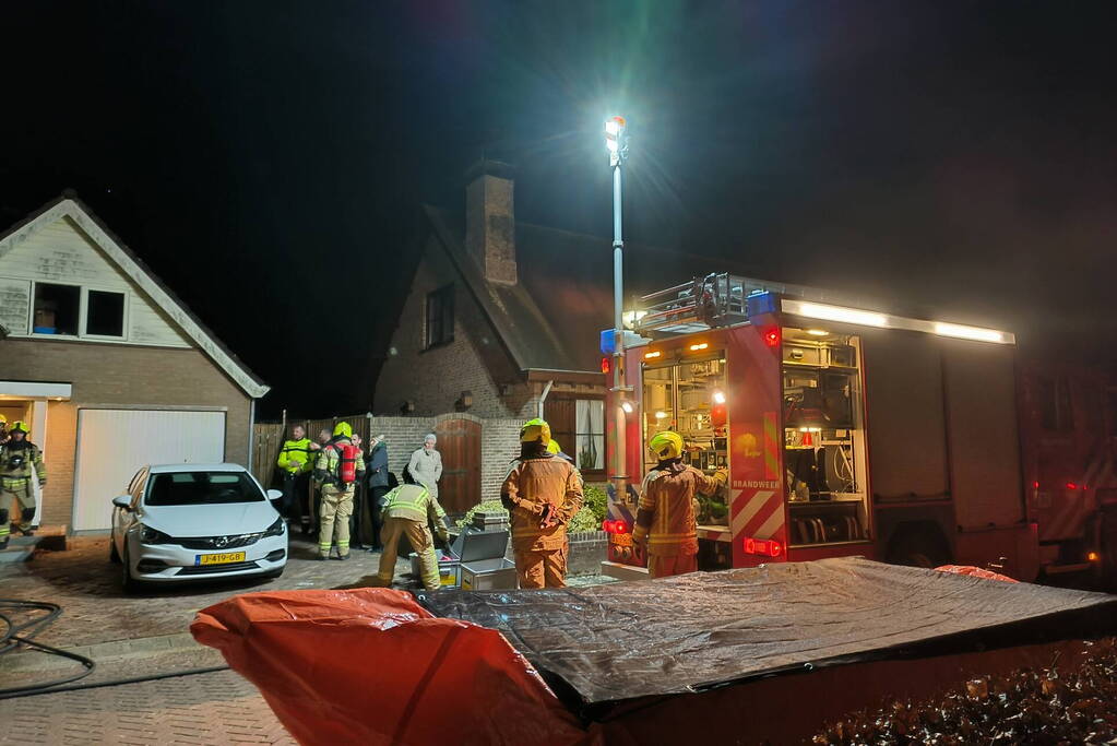 Schoorsteen geveegd na brand