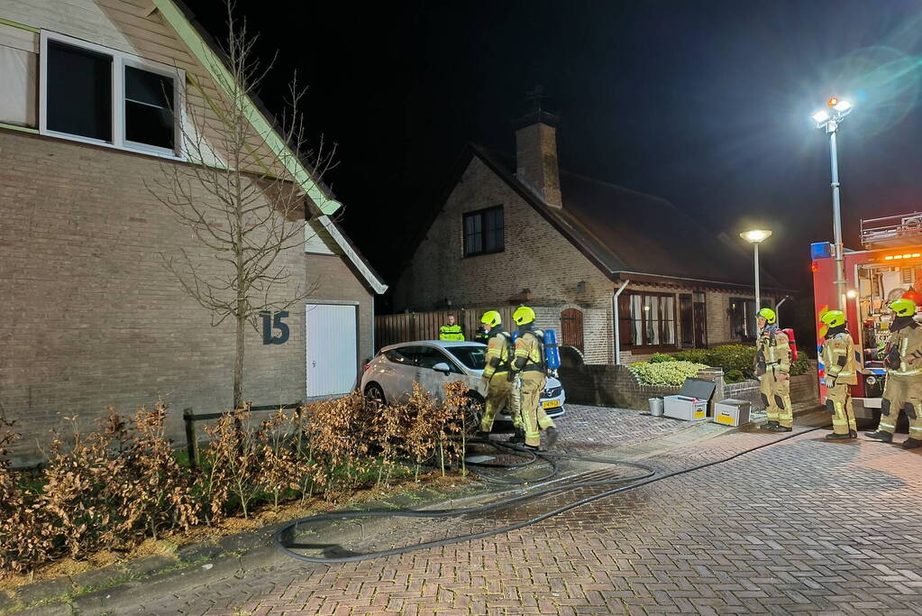 Schoorsteen geveegd na brand