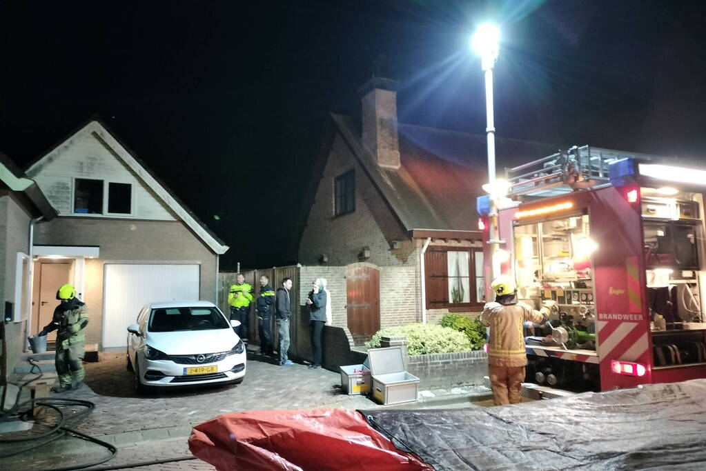 Schoorsteen geveegd na brand